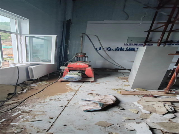 南浔地基基础下沉墙体裂缝加固注浆顶升施工